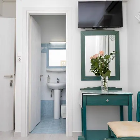 Annamaria Pansion Konukevi Naxos City